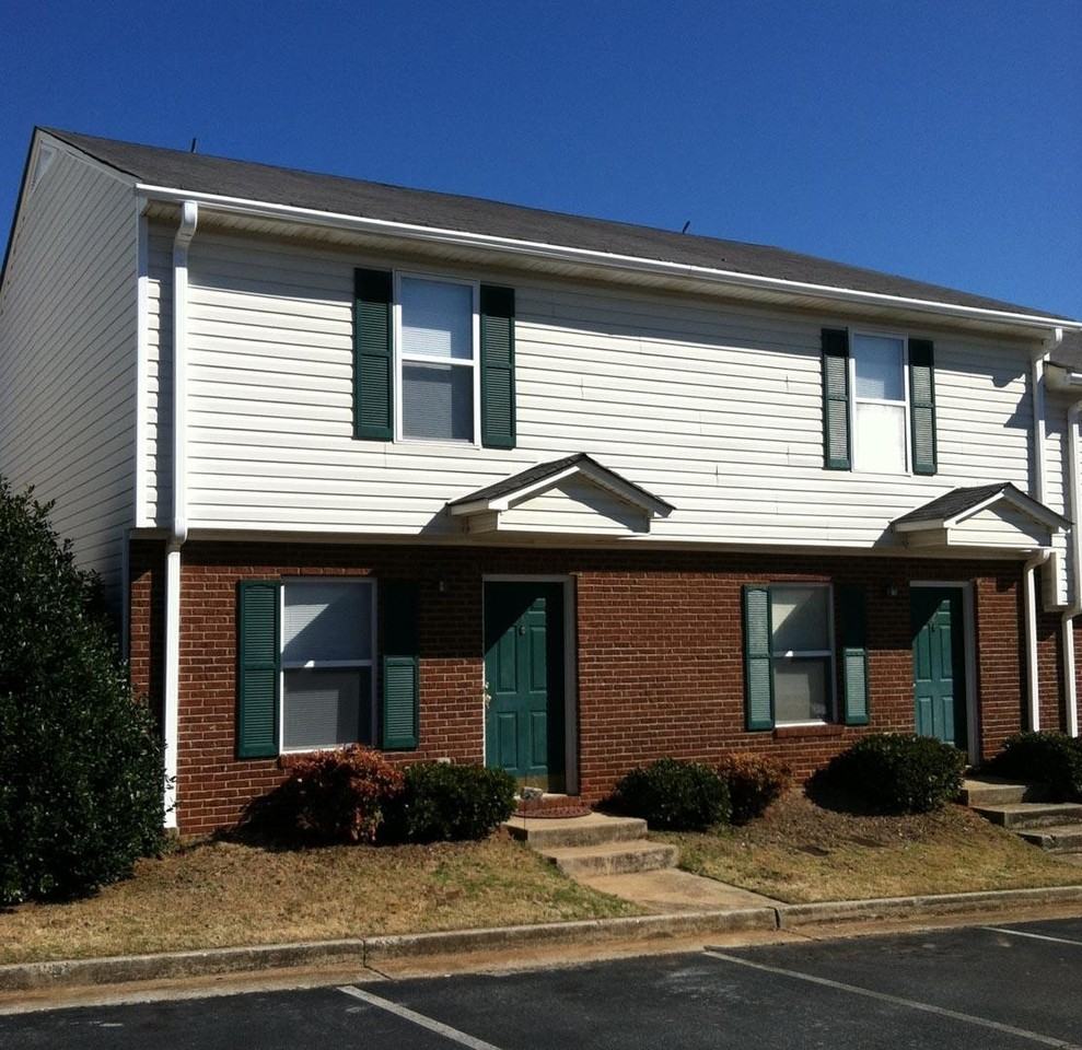 Sandalwood Townhomes - Photo 2 of 3