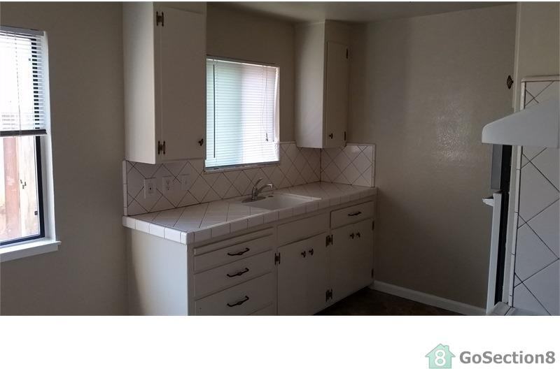 2730 Joseph Ave - Photo 3 of 8