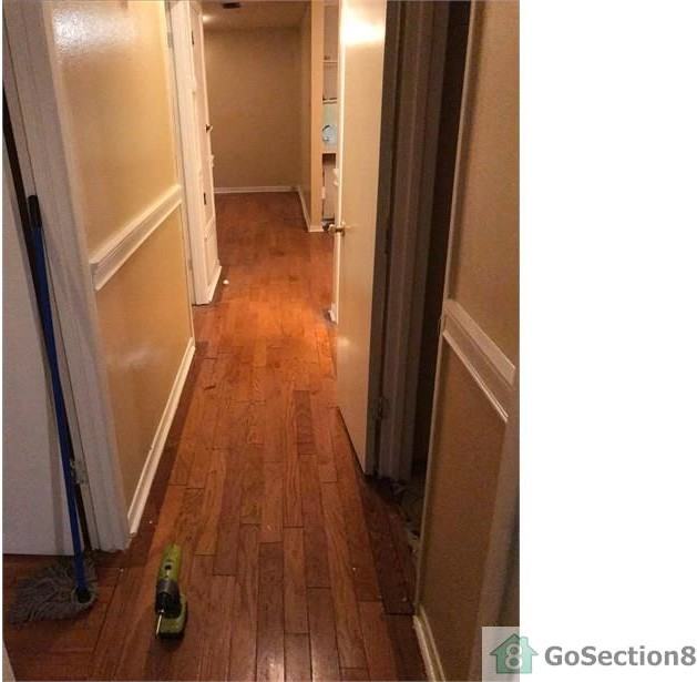 1129 Martinwood Ln - Photo 2 of 8
