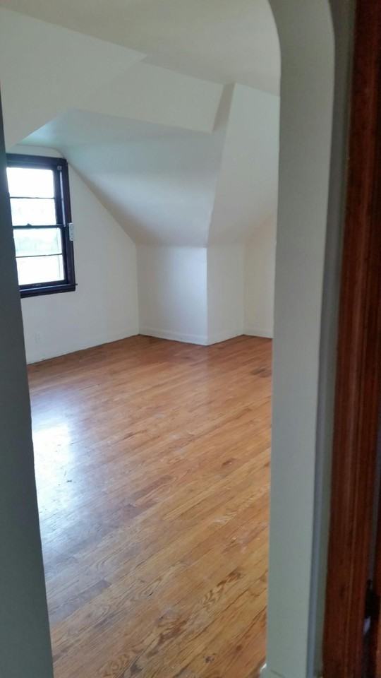 5288 N 76th St - Photo 2 of 8