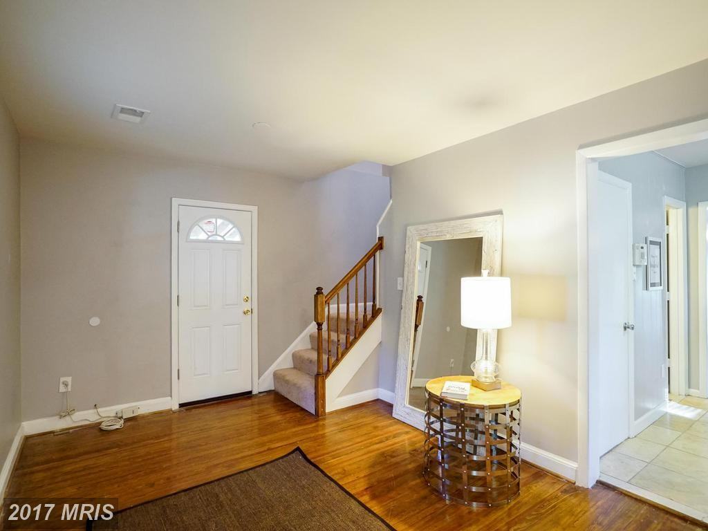 806 Rosemere Ave - Photo 3 of 30