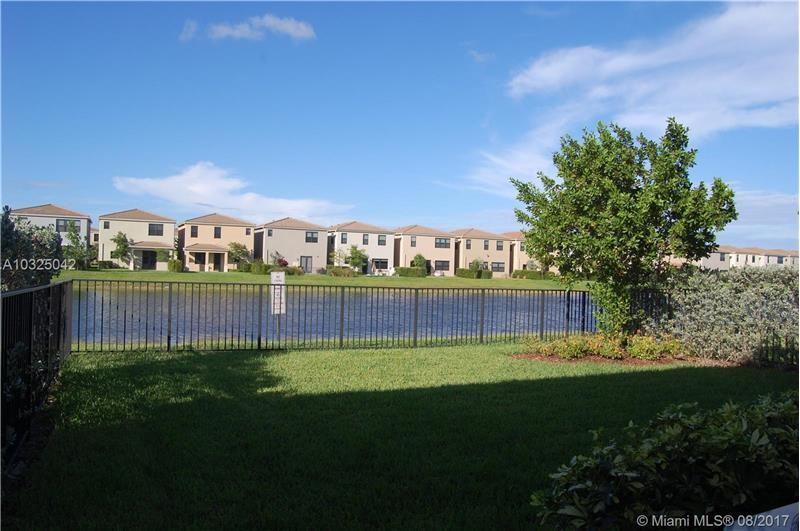 635 NE 191st Terrace - Photo 3 of 14