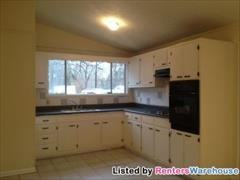 637 Montevista St SW - Photo 2 of 3