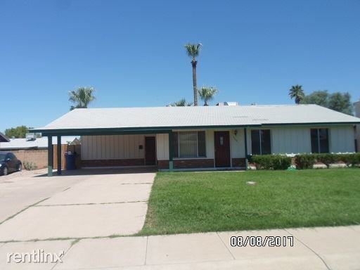 1960 E Cairo Dr - Photo 3 of 16