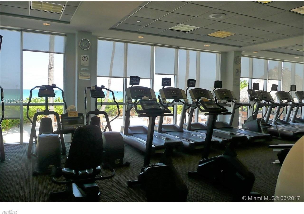 16485 Collins Ave - Photo 2 of 8