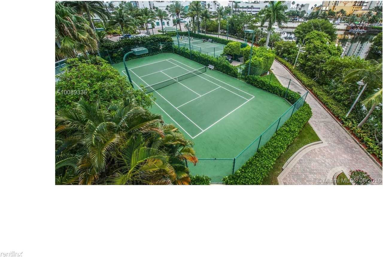 16400 Collins Ave - Photo 3 of 8