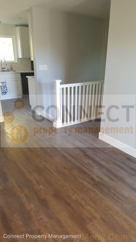 1165 Fern St - Photo 2 of 23