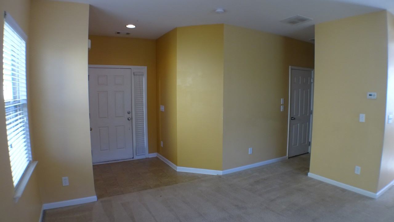 906 Silver Lake Dr - Photo 3 of 36