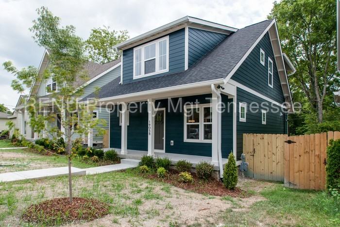 1905 Formosa St - Photo 2 of 21