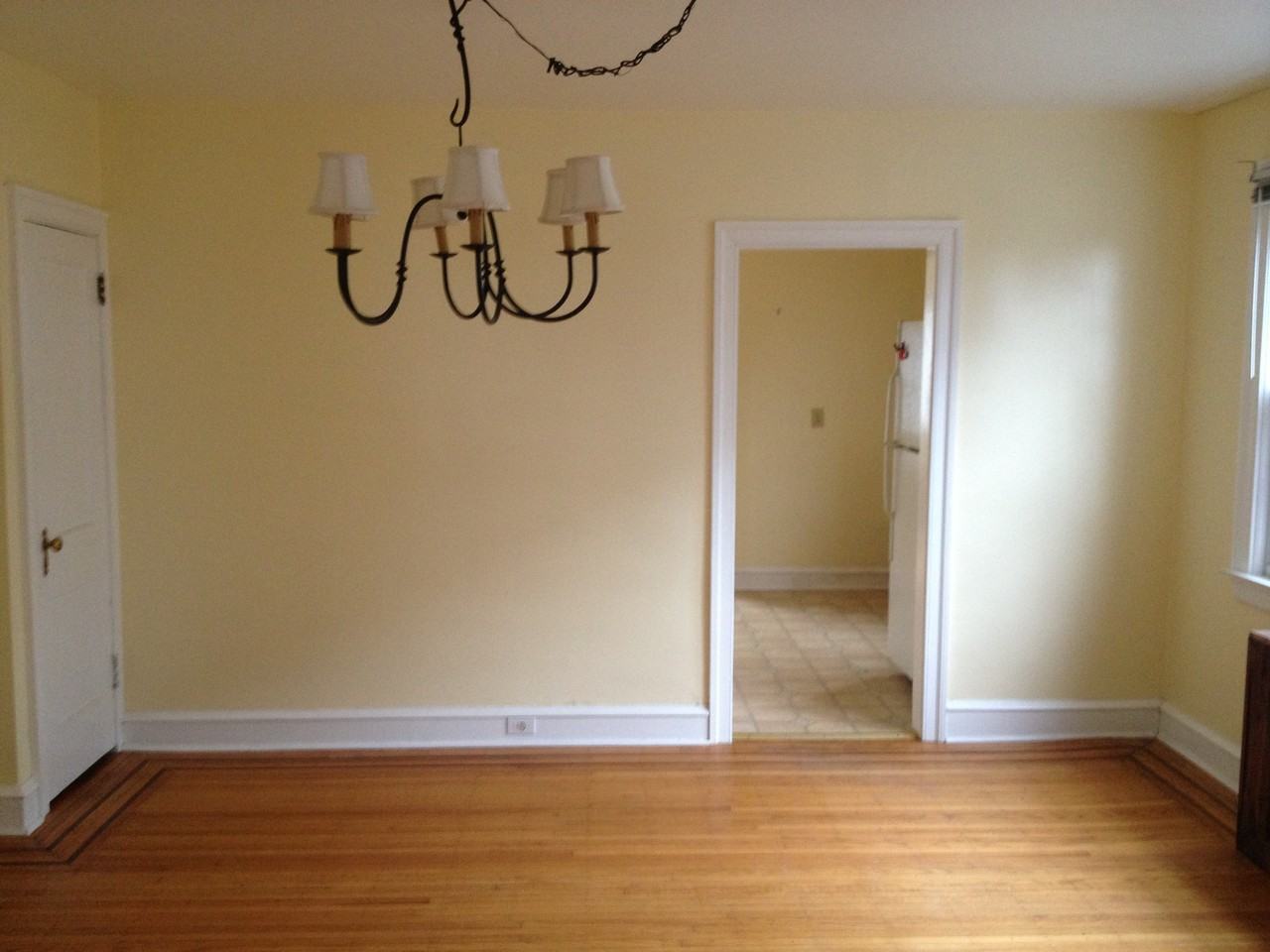 706 Aubrey Ave - Photo 3 of 11