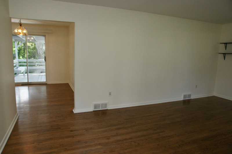 3 Langmoore Dr - Photo 3 of 13
