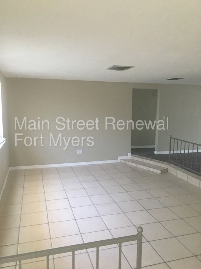 4620 Bowl St - Photo 3 of 19