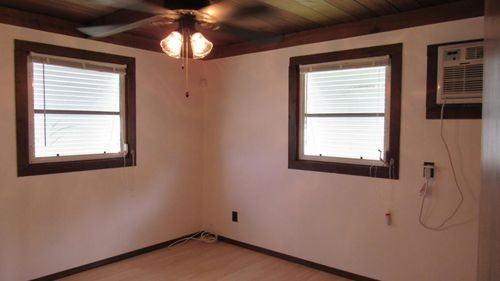 120 SE 12th Ave - Photo 3 of 5