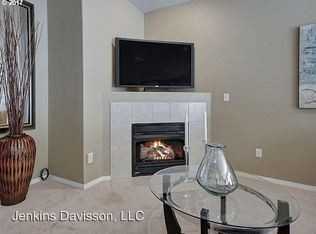 20264 S Hoodview Ave - Photo 3 of 22