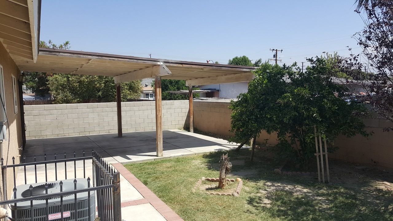 1147 Medical Center Dr - Photo 3 of 19