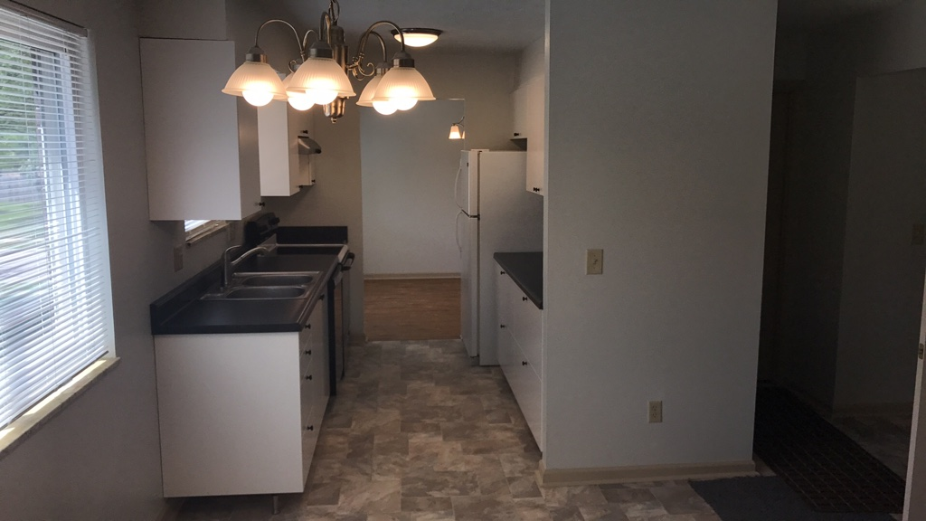 12045 Edgeworth Ct - Photo 3 of 19