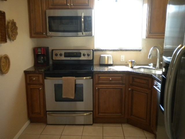 13839 Sommers Ave - Photo 2 of 11