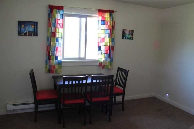 471 E Jefferson Ave - Photo 3 of 4