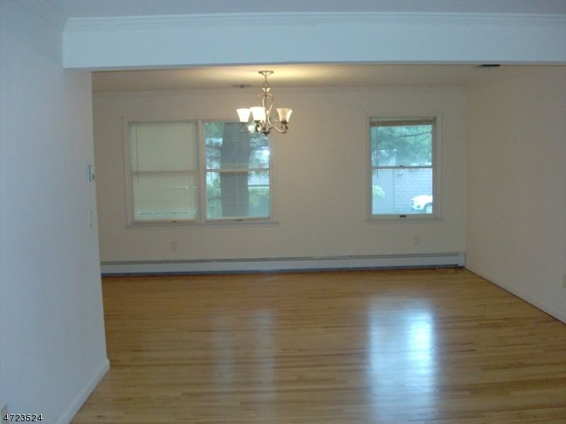 611 Grove St - Photo 2 of 19