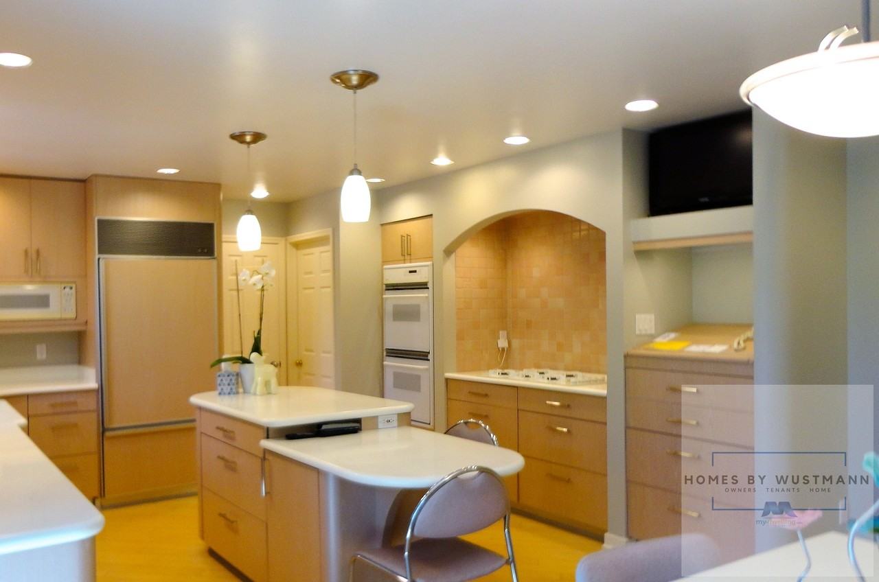 407 East Ravine Baye Road - Photo 2 of 13