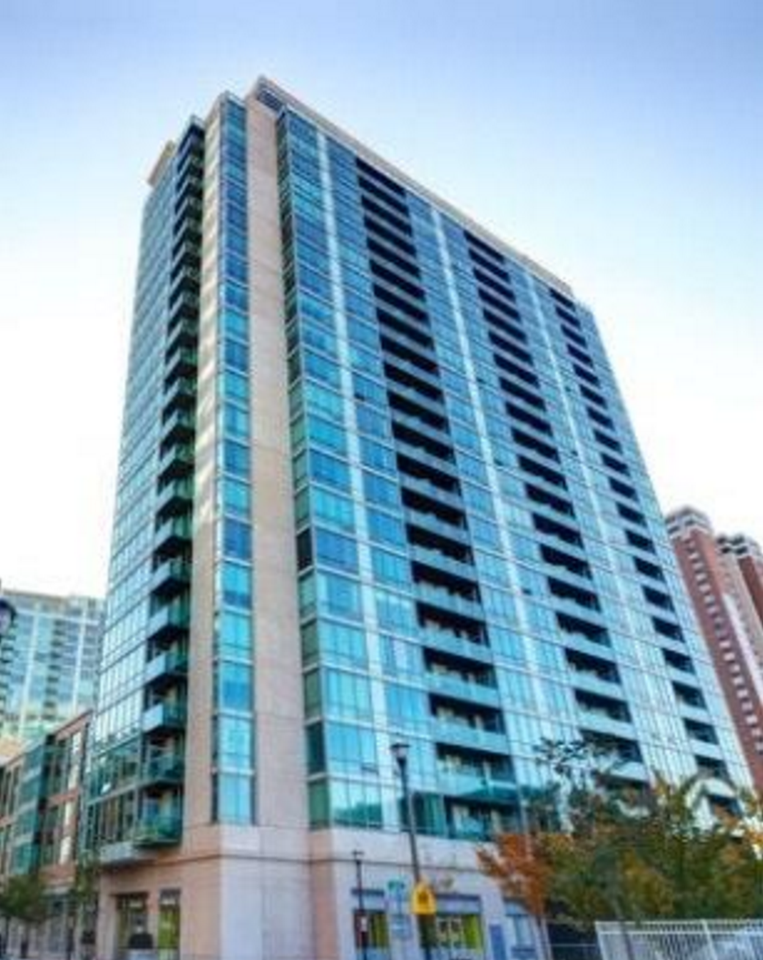 1 Shore Lane #305