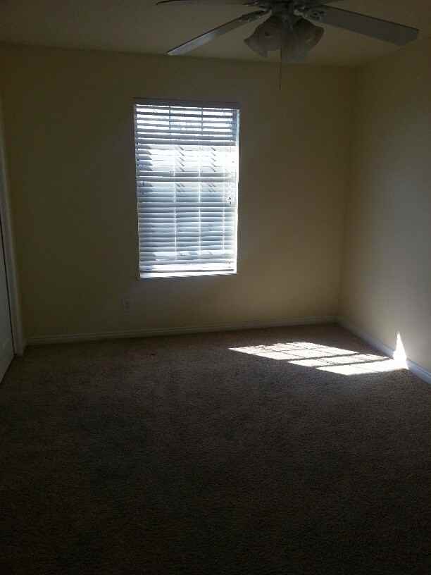 1559 S 125 E St - Photo 3 of 11