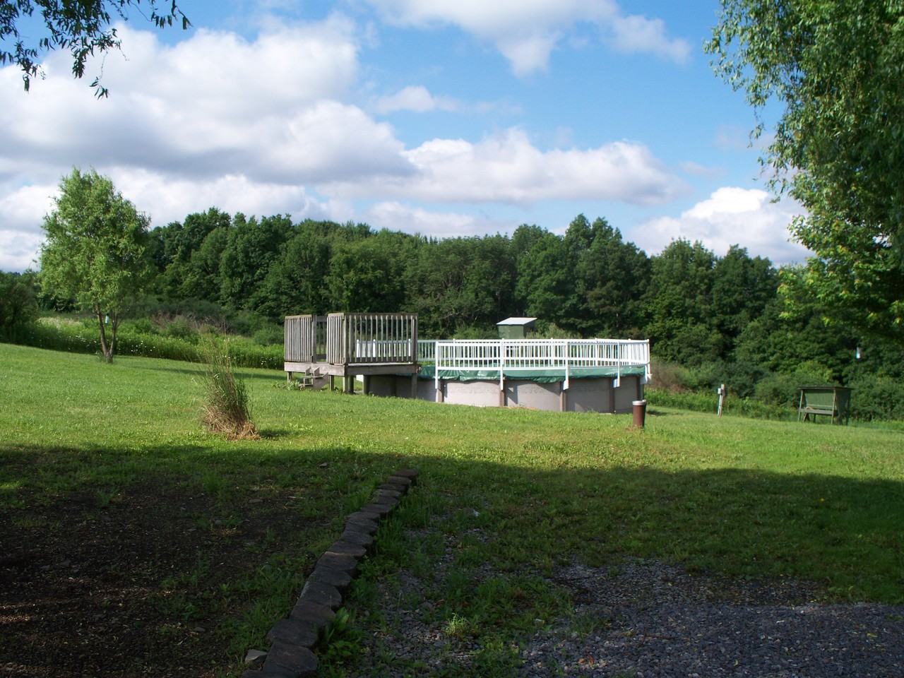635 Lockcuff Rd - Photo 2 of 14