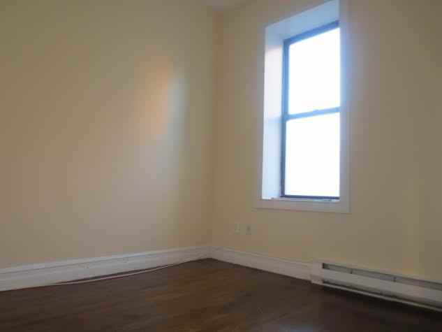 Amsterdam Ave - Photo 2 of 9