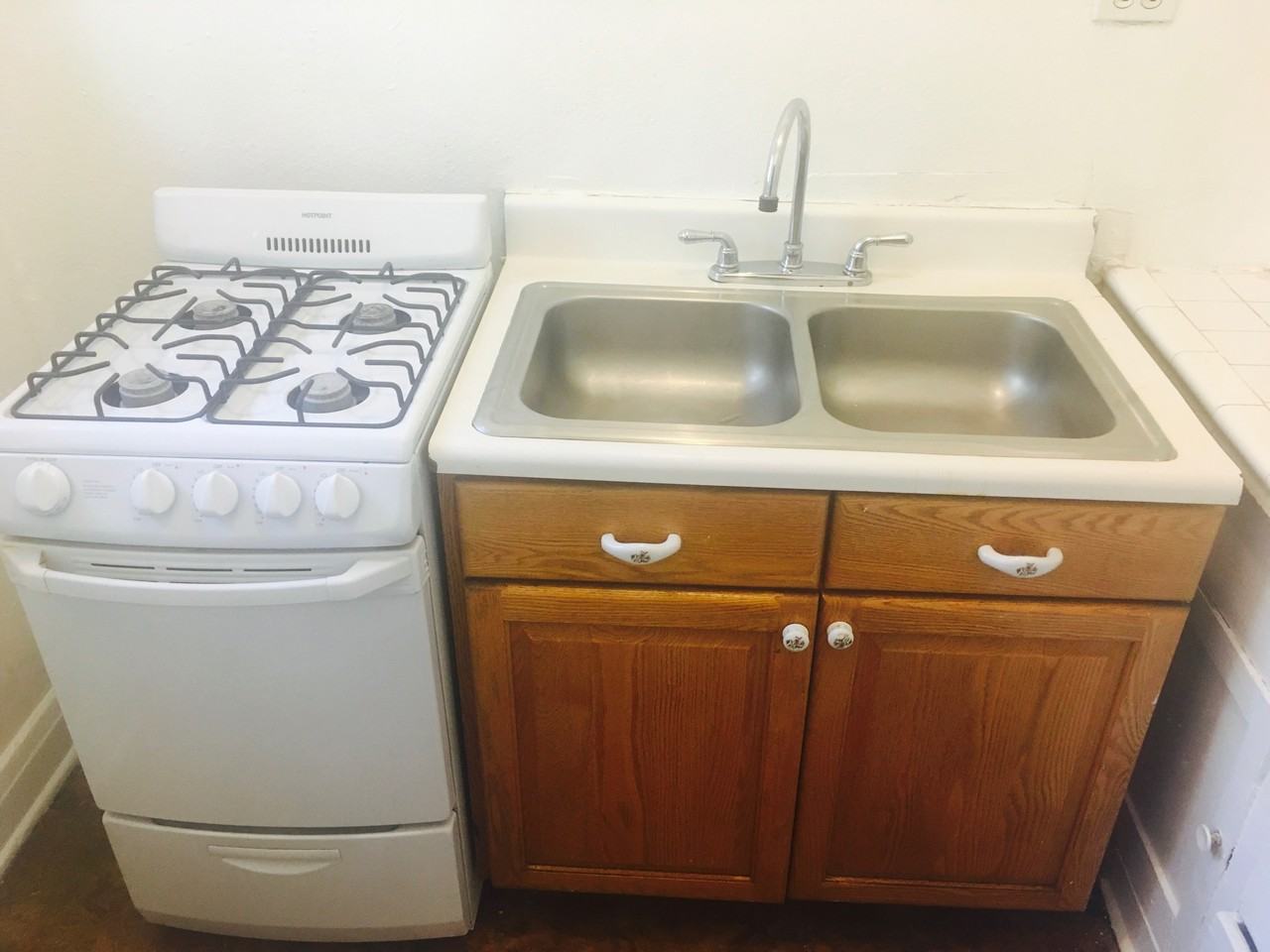 1320 Pennsylvania Street - Photo 3 of 11