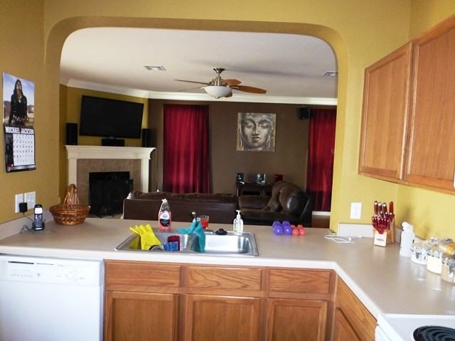 309 Leanne Dr - Photo 3 of 18