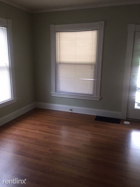 810 Fulton St E - Photo 3 of 9