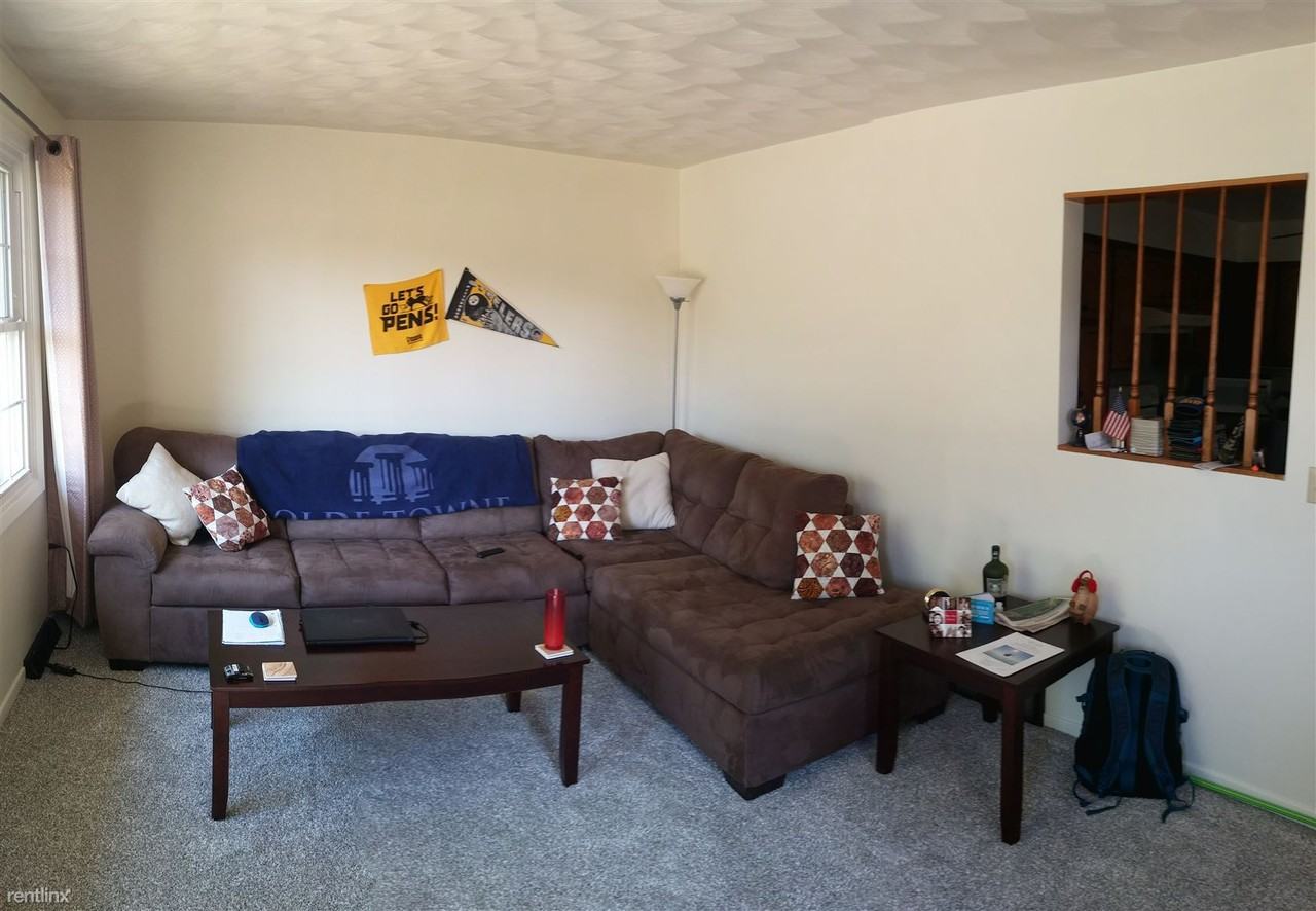 3300 Lake Center St NW - Photo 3 of 9