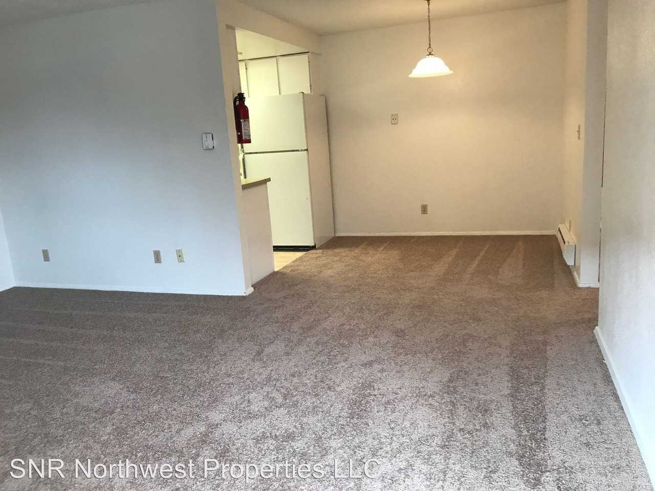 1109, 1113 S. Woodlawn St - Photo 2 of 19