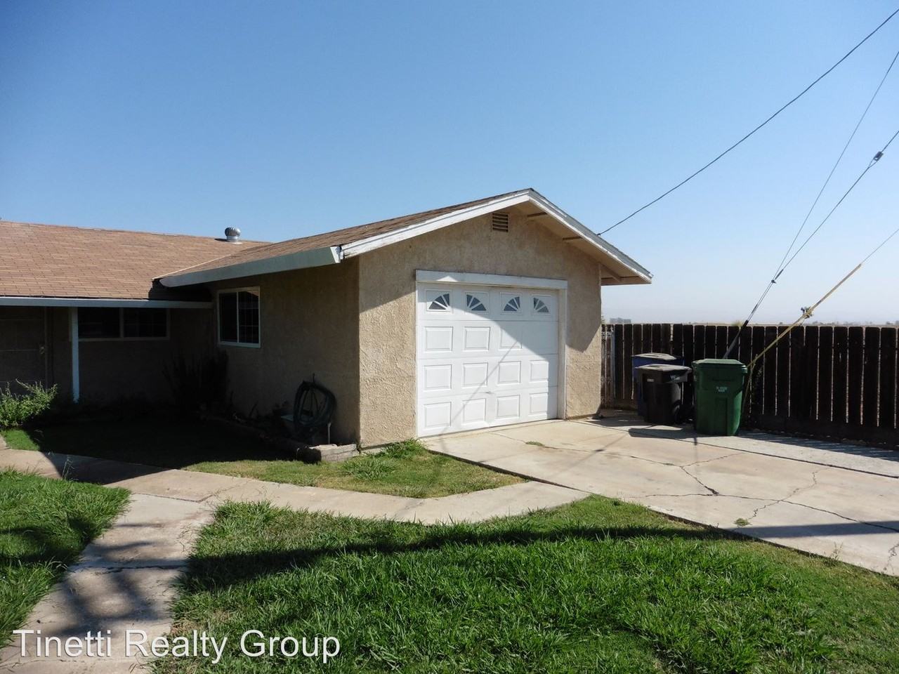 9538 North Ave - Photo 2 of 6