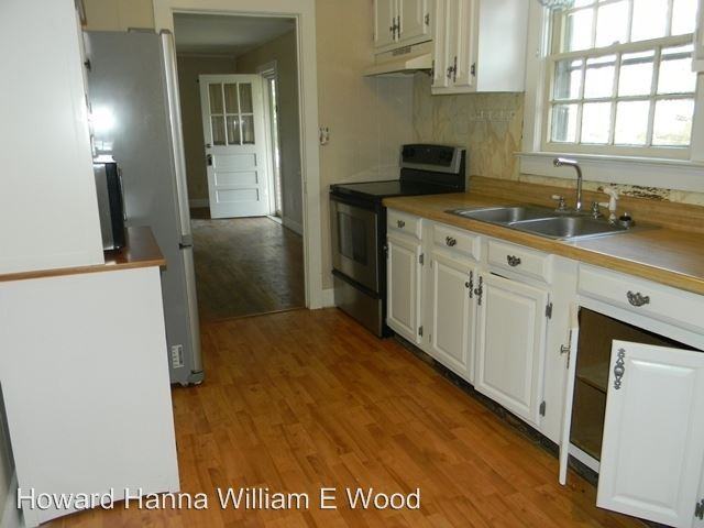 102 Jones Ave - Photo 3 of 9