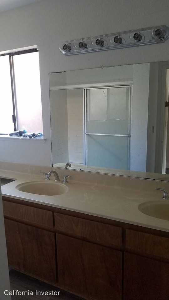 1327 Puebla Way - Photo 2 of 4