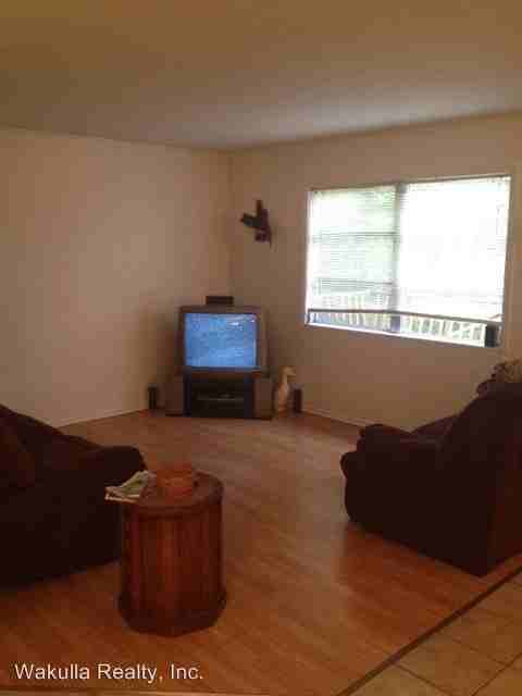 860 Oak Park Rd - Photo 3 of 4