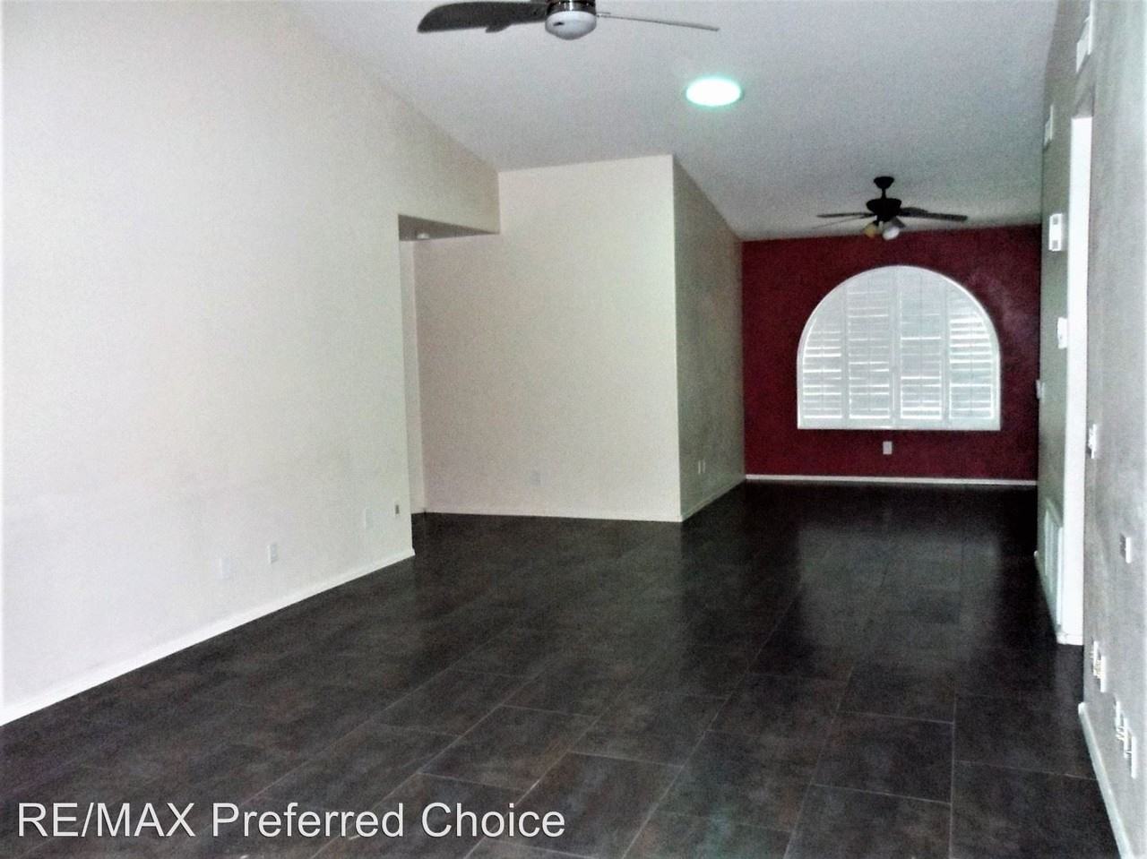 8921 W Fargo Dr - Photo 3 of 9