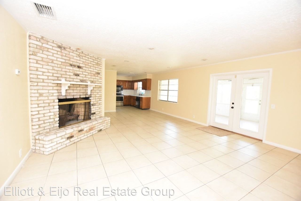 1604 Lagoon Rd - Photo 2 of 13