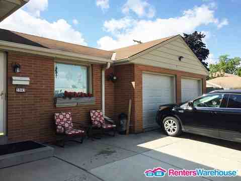 3945 S 51st St - Photo 2 of 15