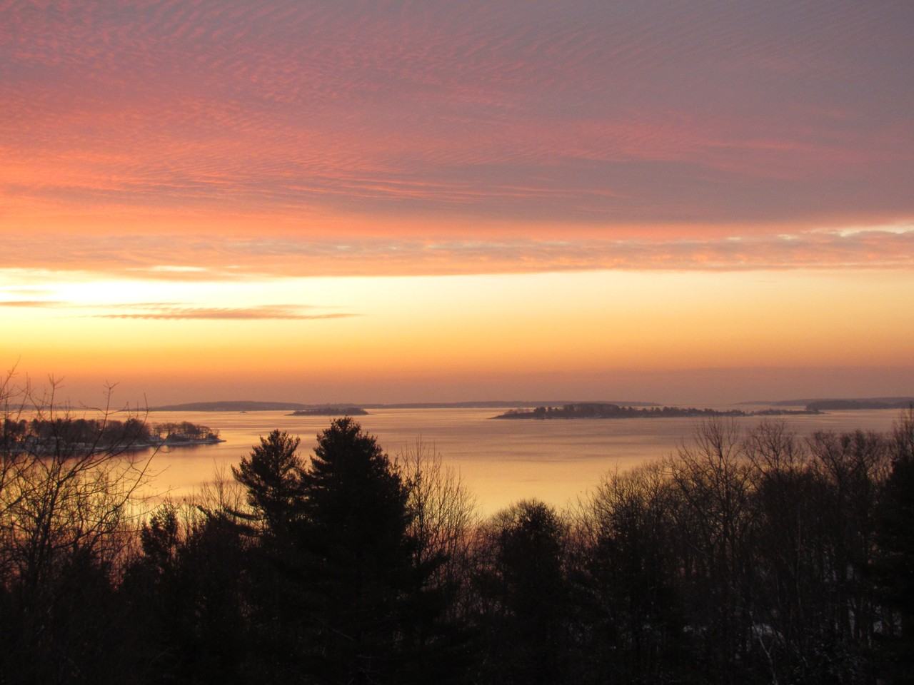 106 Ravine Dr - Photo 2 of 35