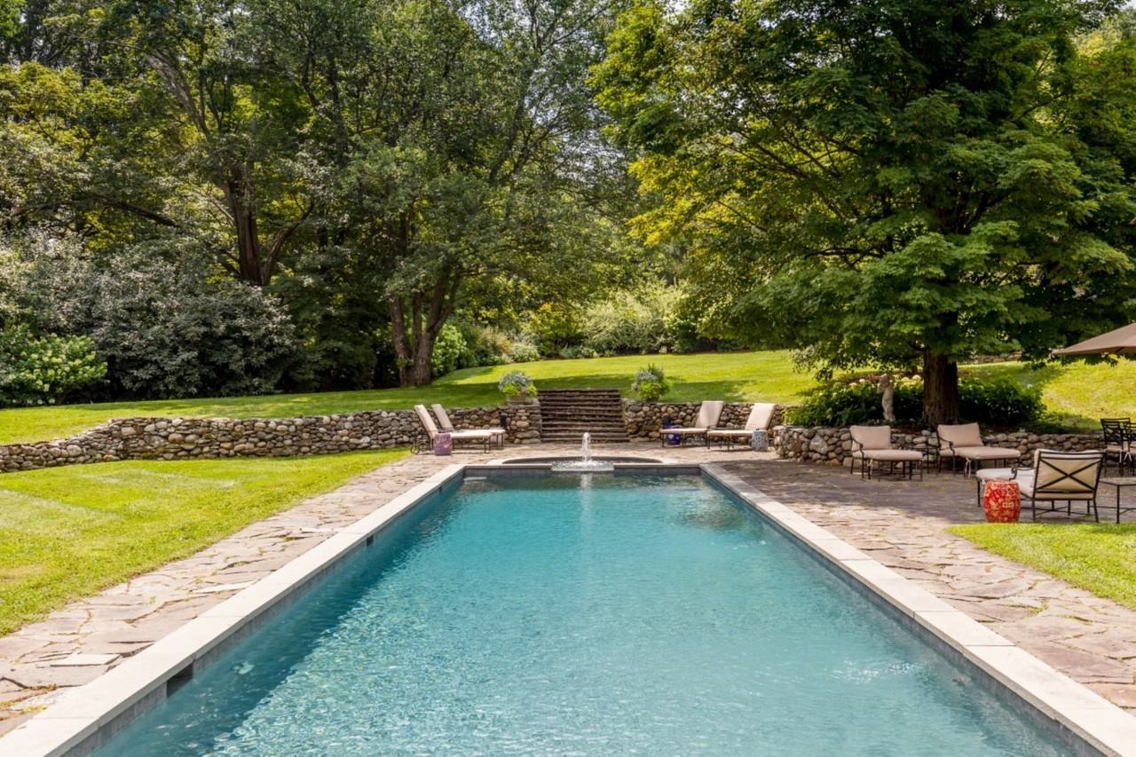 8 Old Killearn Rd - Photo 3 of 29