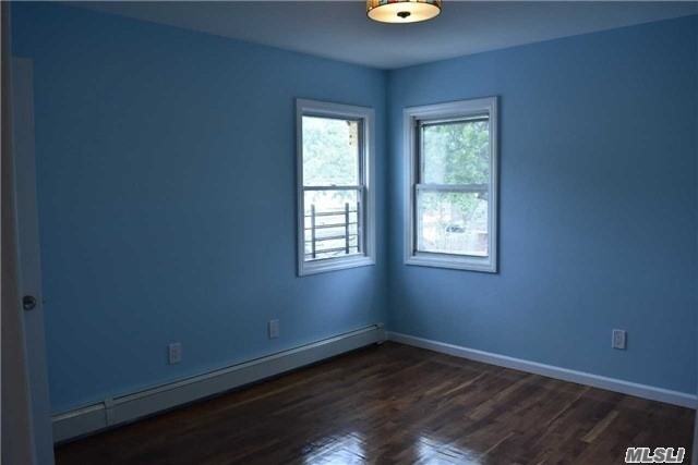 257-29 147th Dr - Photo 3 of 4