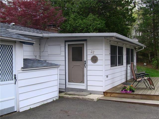 22 Sunset Cir - Photo 2 of 17