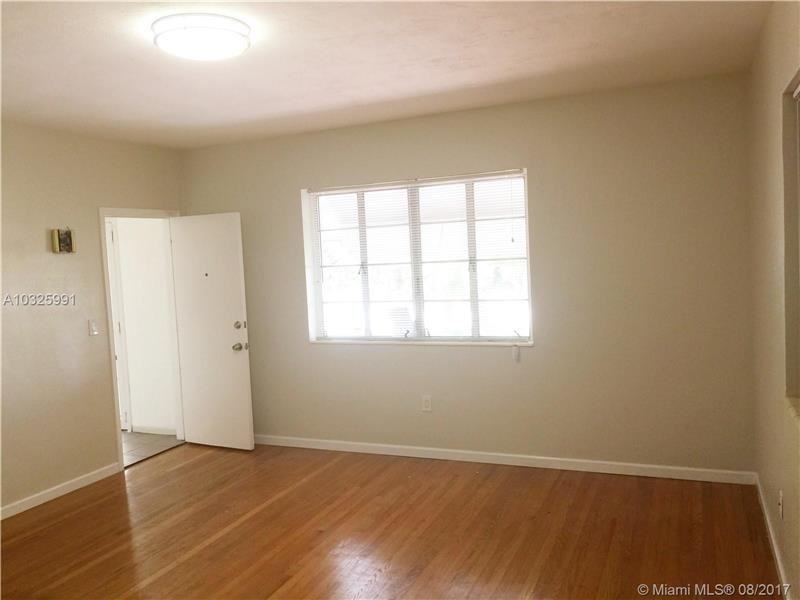 809 Ferdinand St - Photo 3 of 8