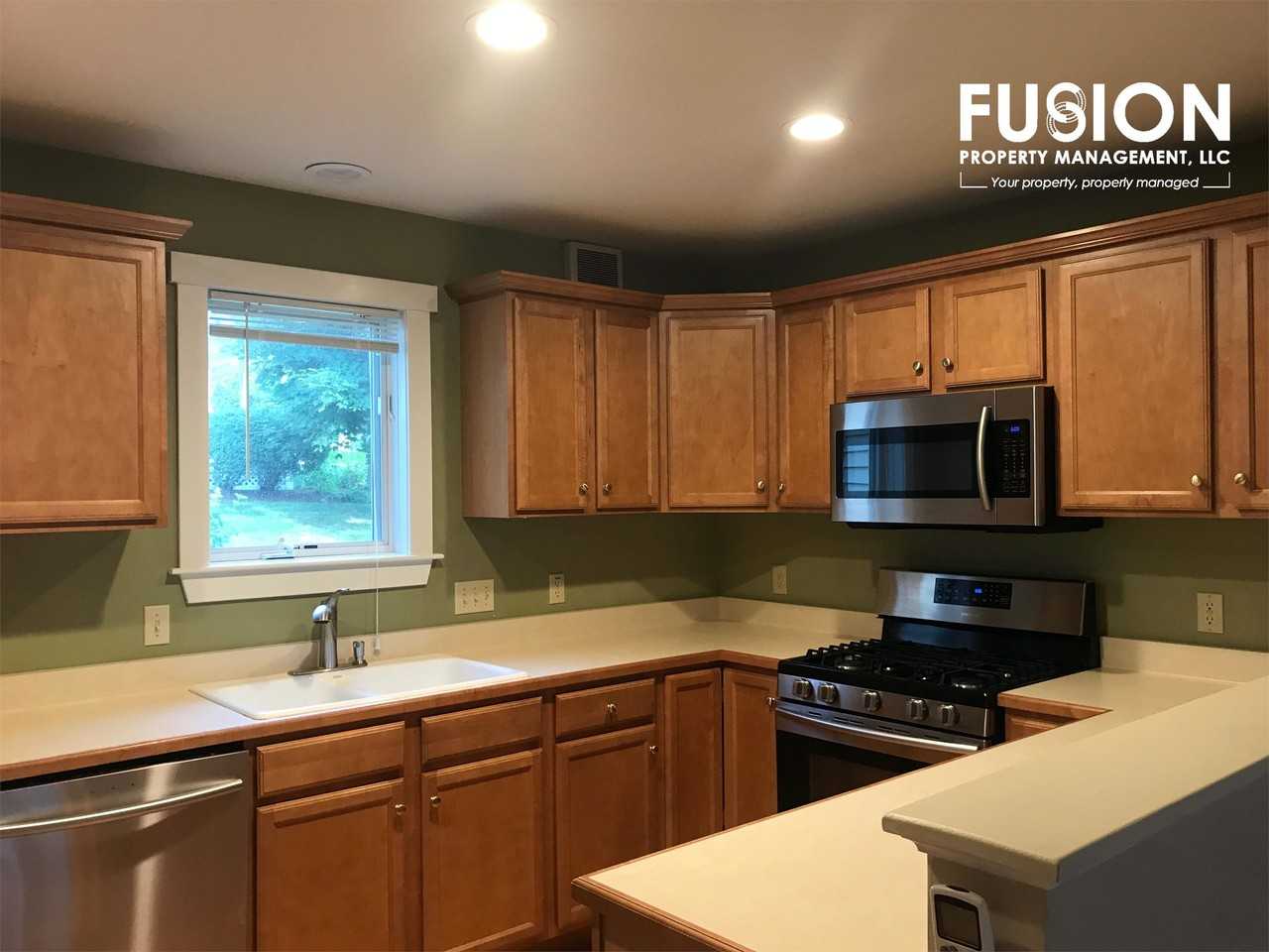 22 Stannard Dr - Photo 3 of 17