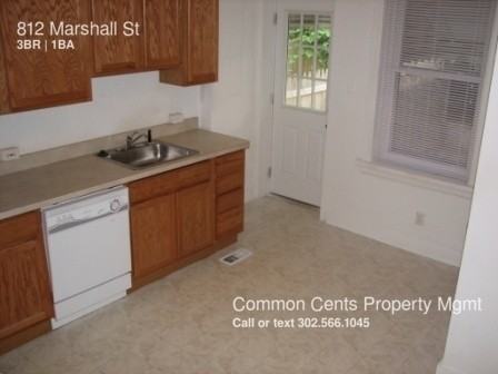 812 Marshall St - Photo 3 of 4