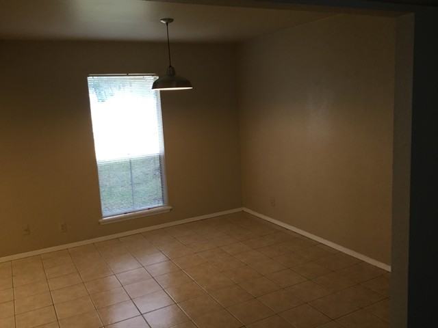 2803 Woodline St - Photo 3 of 10