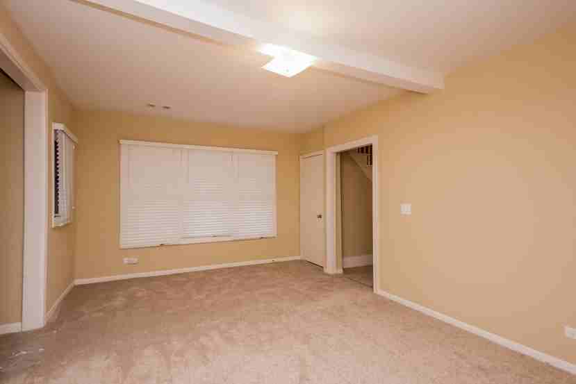 408 S Broadway - Photo 3 of 15