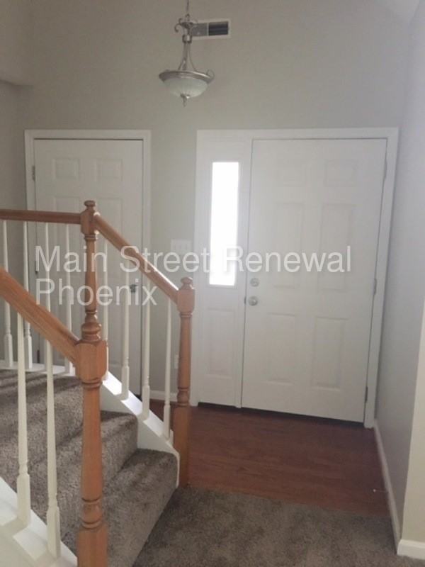 333 Fibles Run Ct - Photo 2 of 9